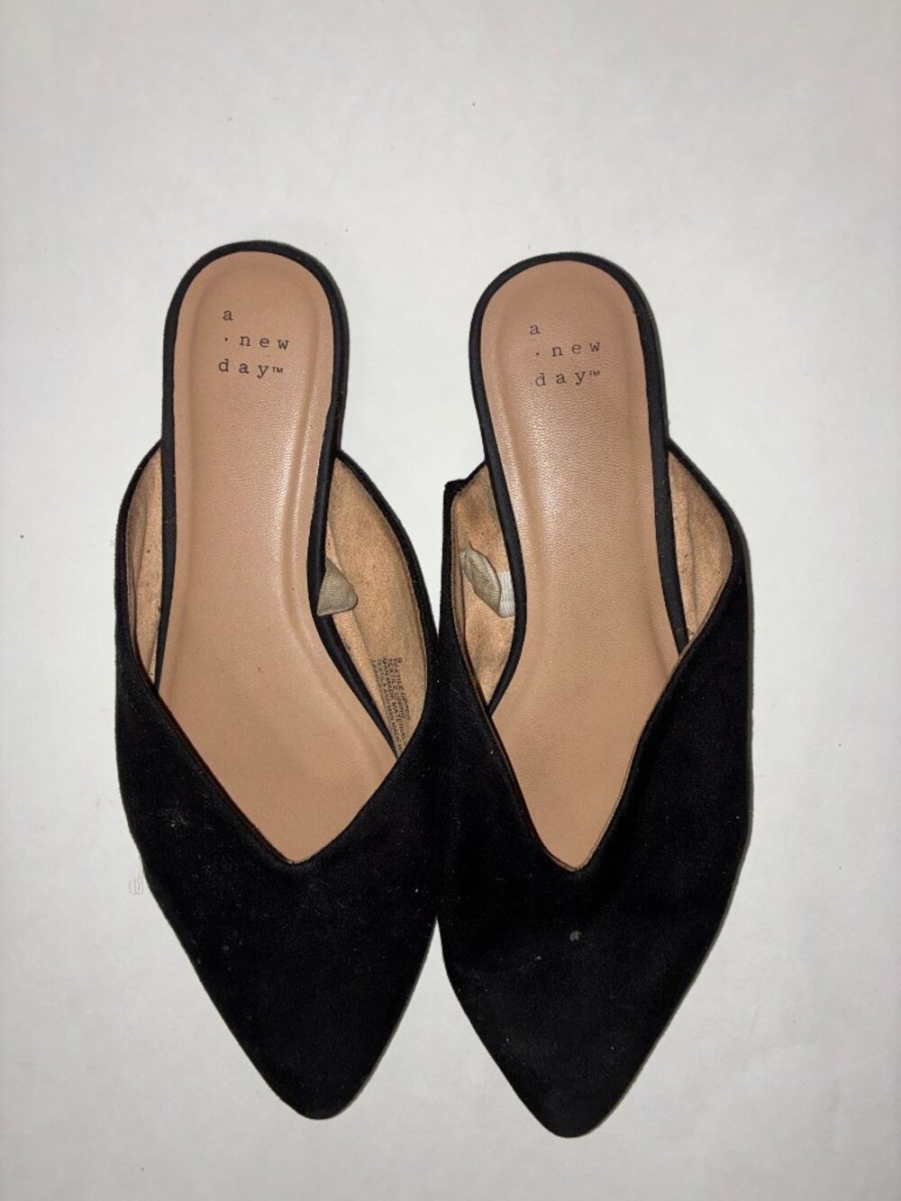 A New Day Black Pointed-Toe Flat Mules Size 8